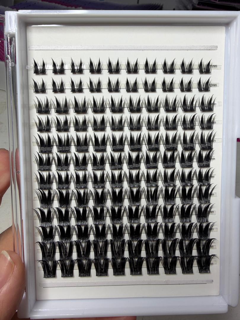 Cluster Lashes collection