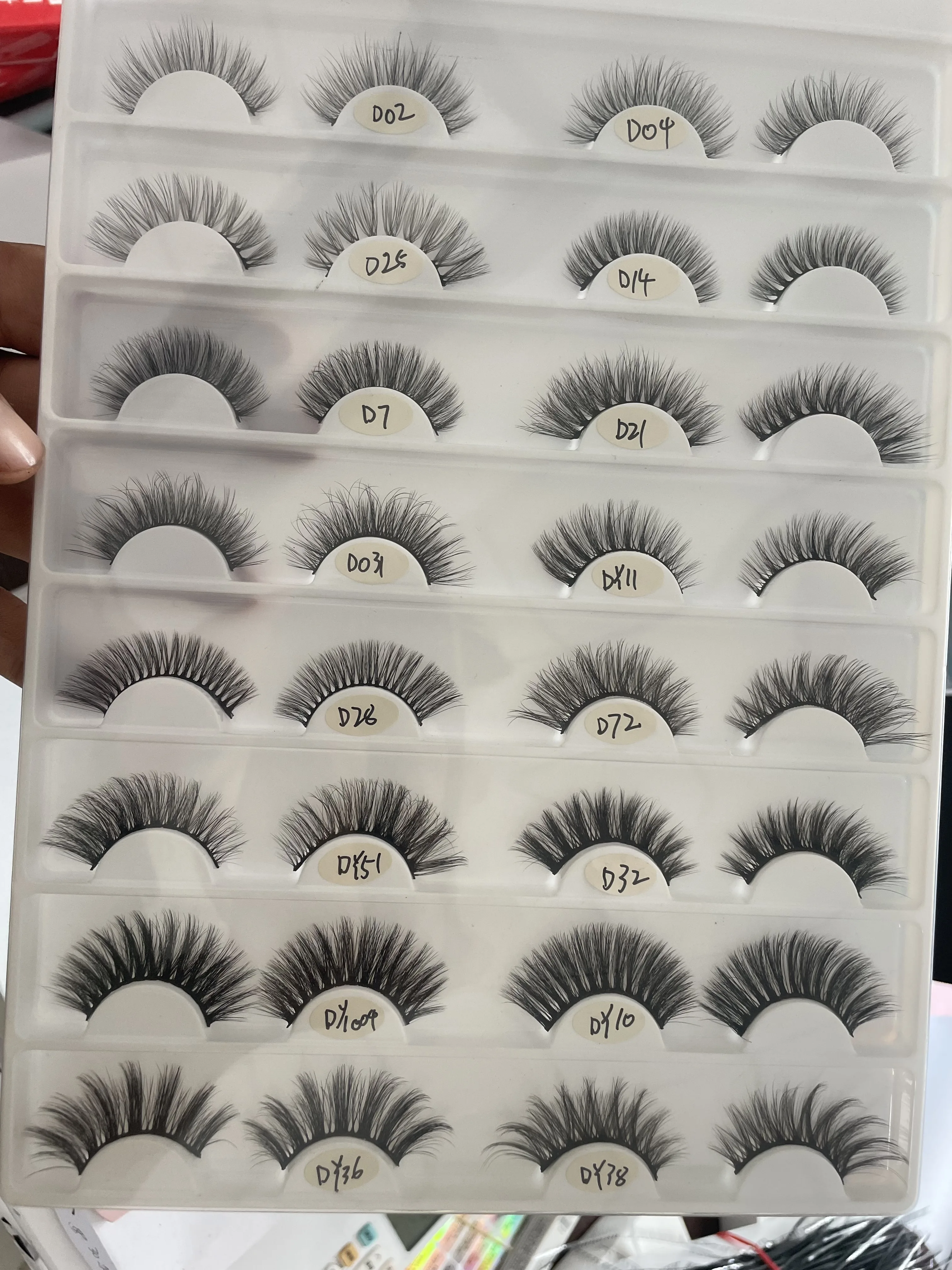 Strip lashes packaging